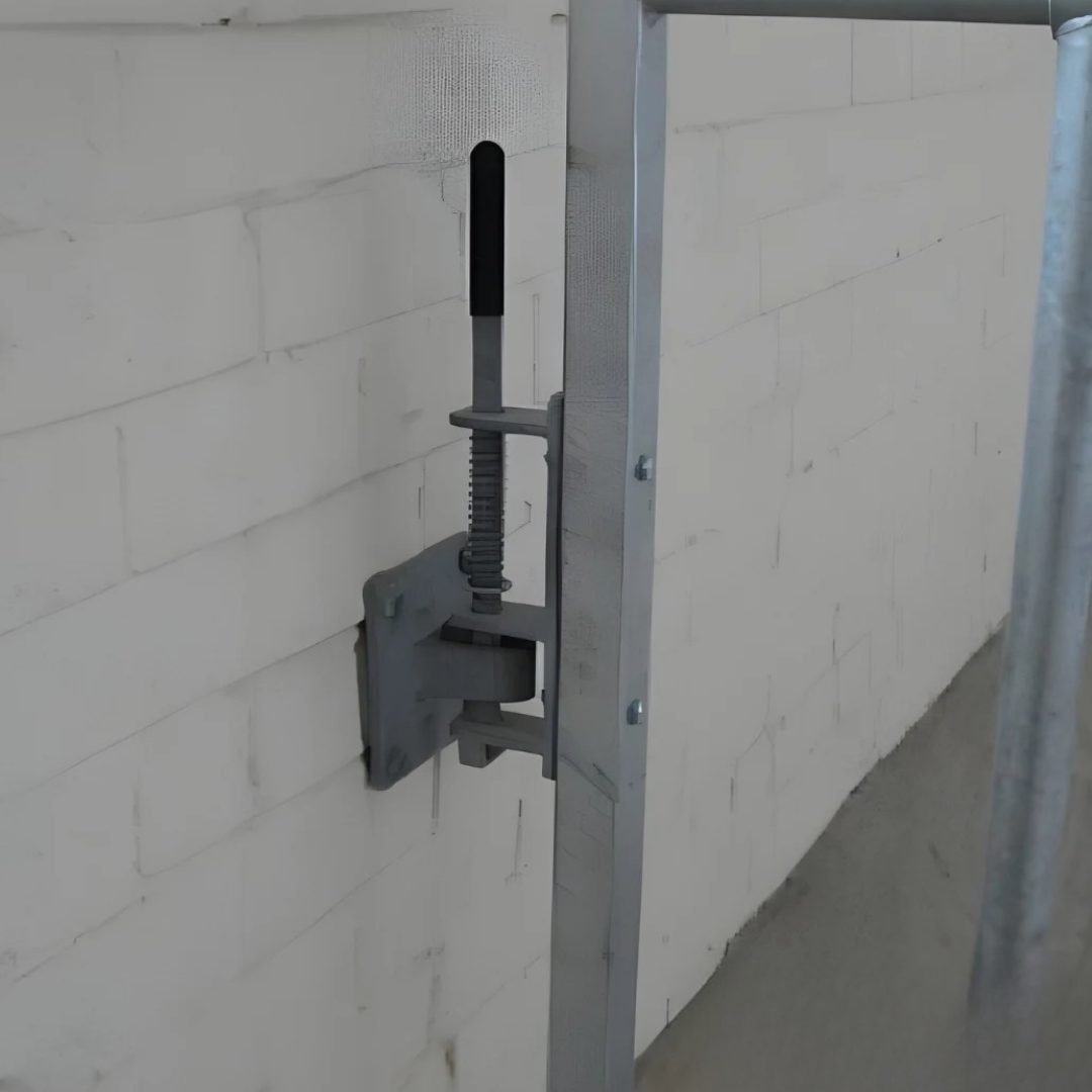 Zamek sprężynowy - solidne i niezawodne zamknięcie do bramek i wygrodzeń - miniatura 4